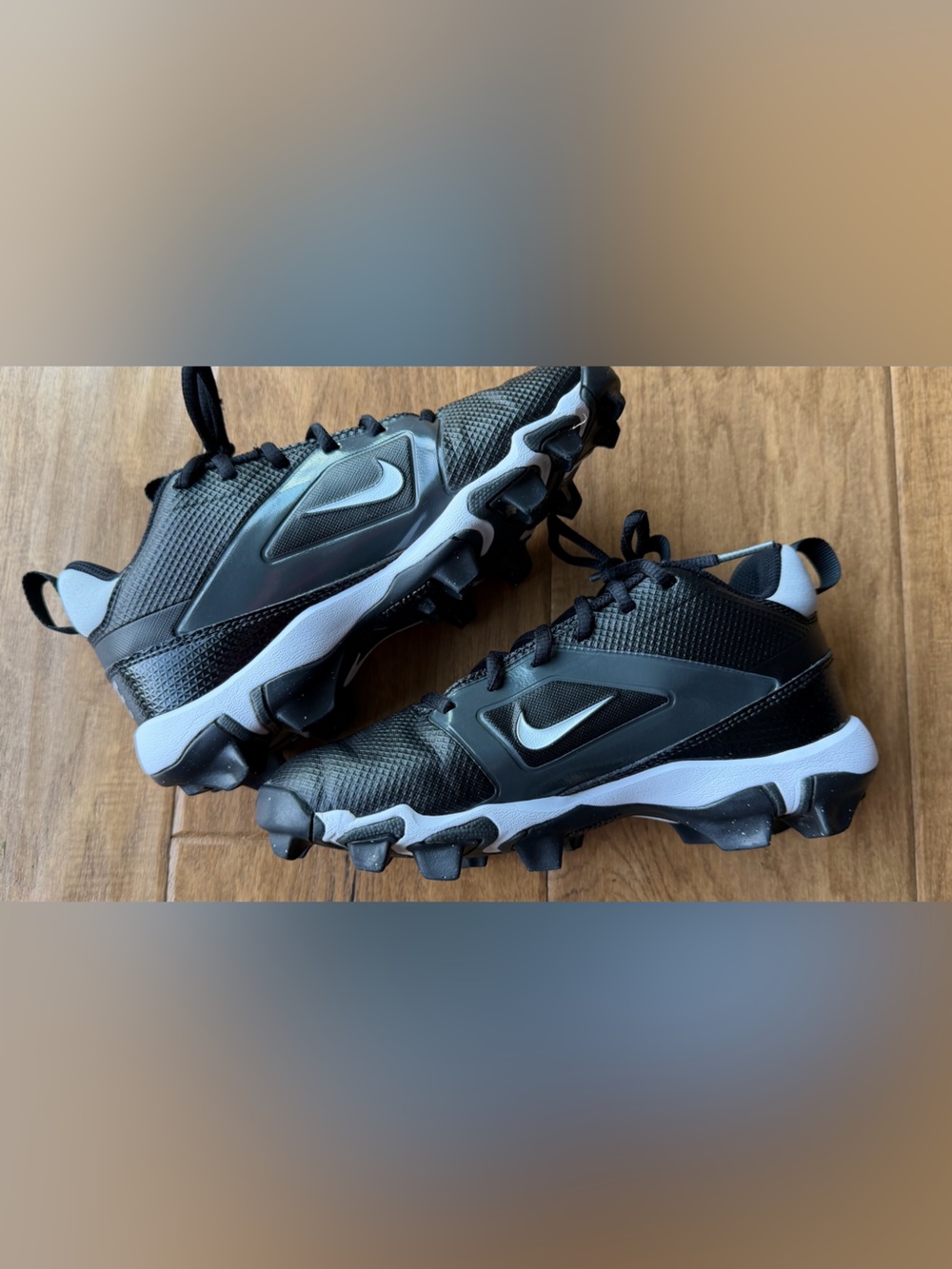 Nike Alpha Menace 4 Shark Black/White Boys' Football / Baseball Cleat size 3y